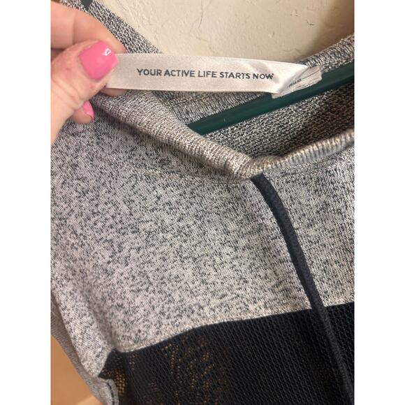 Lorna Jane Women's Grey/Black Mesh Short Sleeve Pullover XSmall 0-4 BOGO - Picture 9 of 11